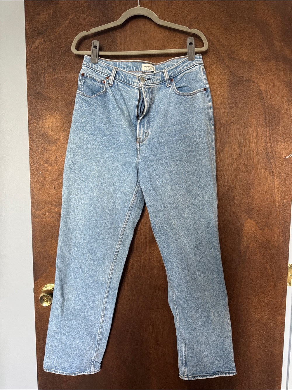 Abercrombie & Fitch The '90s Straight Ultra High Rise Jeans - Light Wash (31 / 1